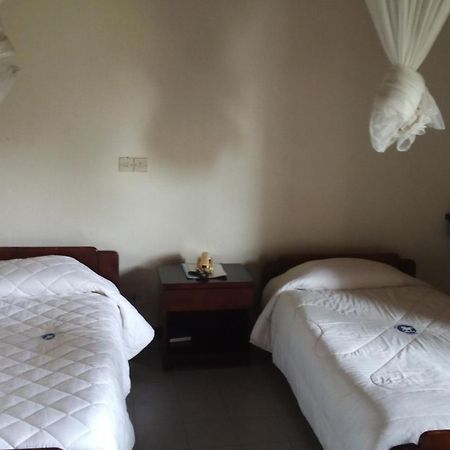 Kabale White Horse Inn מראה חיצוני תמונה