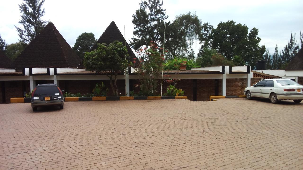 Kabale White Horse Inn מראה חיצוני תמונה
