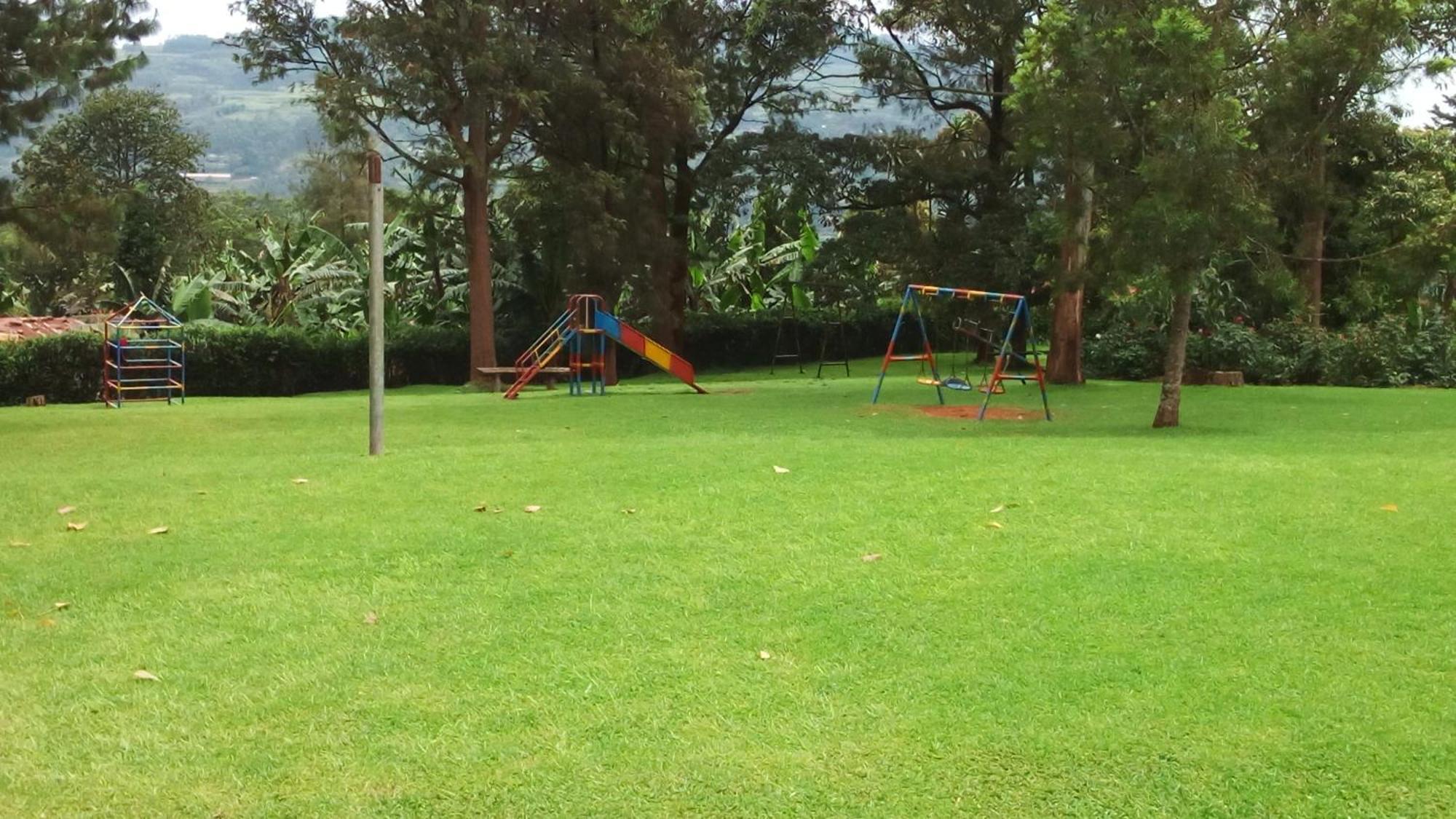 Kabale White Horse Inn מראה חיצוני תמונה