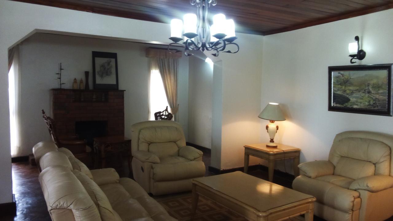 Kabale White Horse Inn מראה חיצוני תמונה